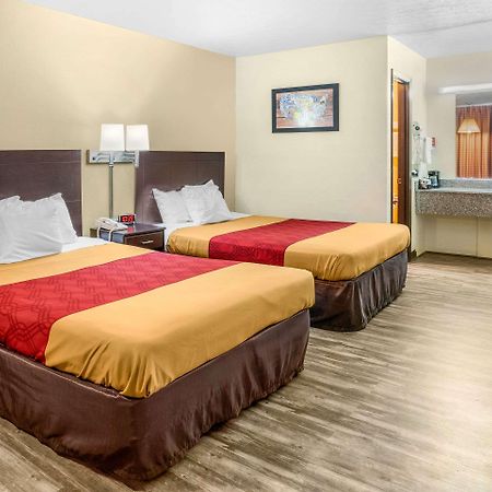 Econo Lodge Near Missouri University Of Science And Technology Rolla Esterno foto