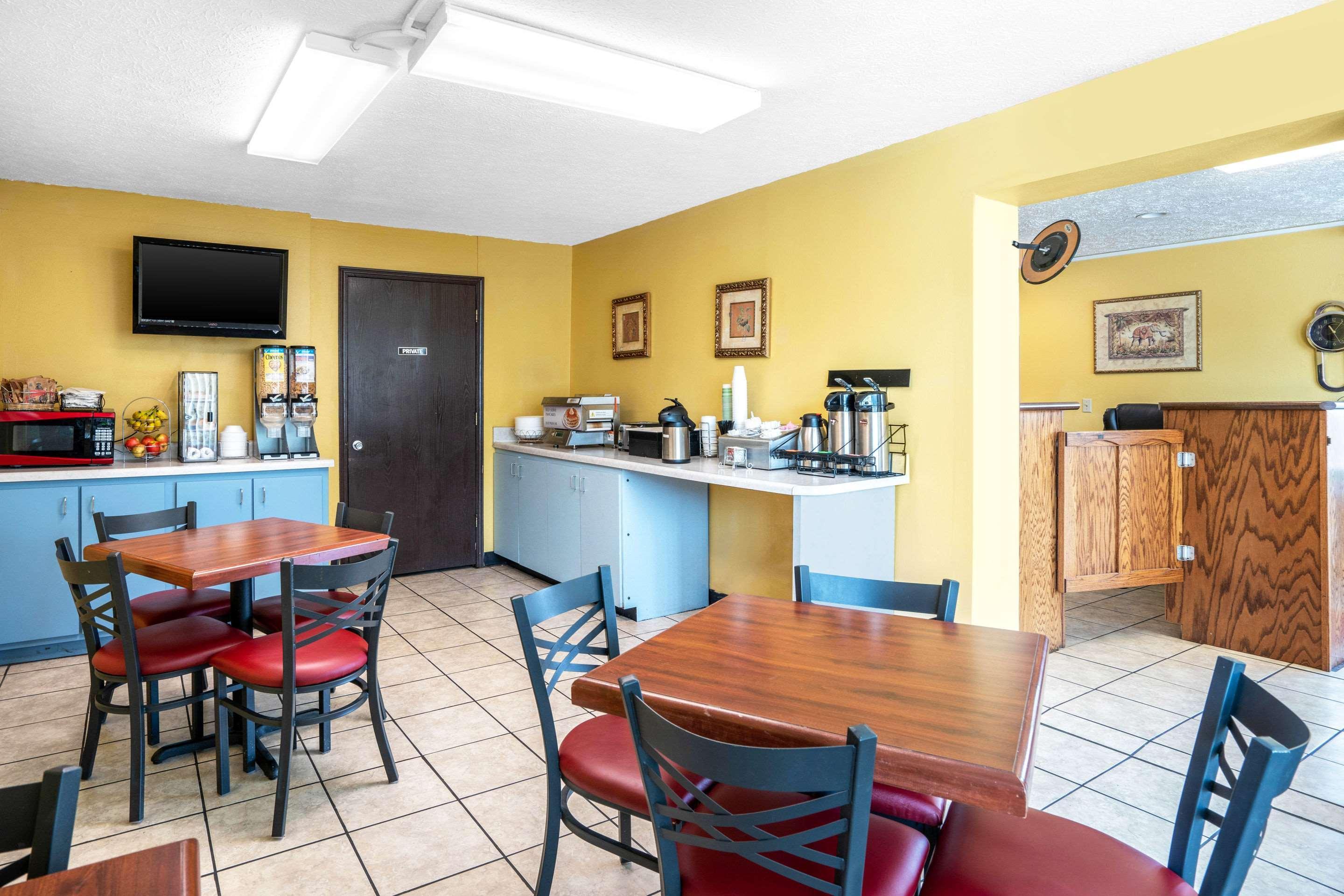 Econo Lodge Near Missouri University Of Science And Technology Rolla Esterno foto