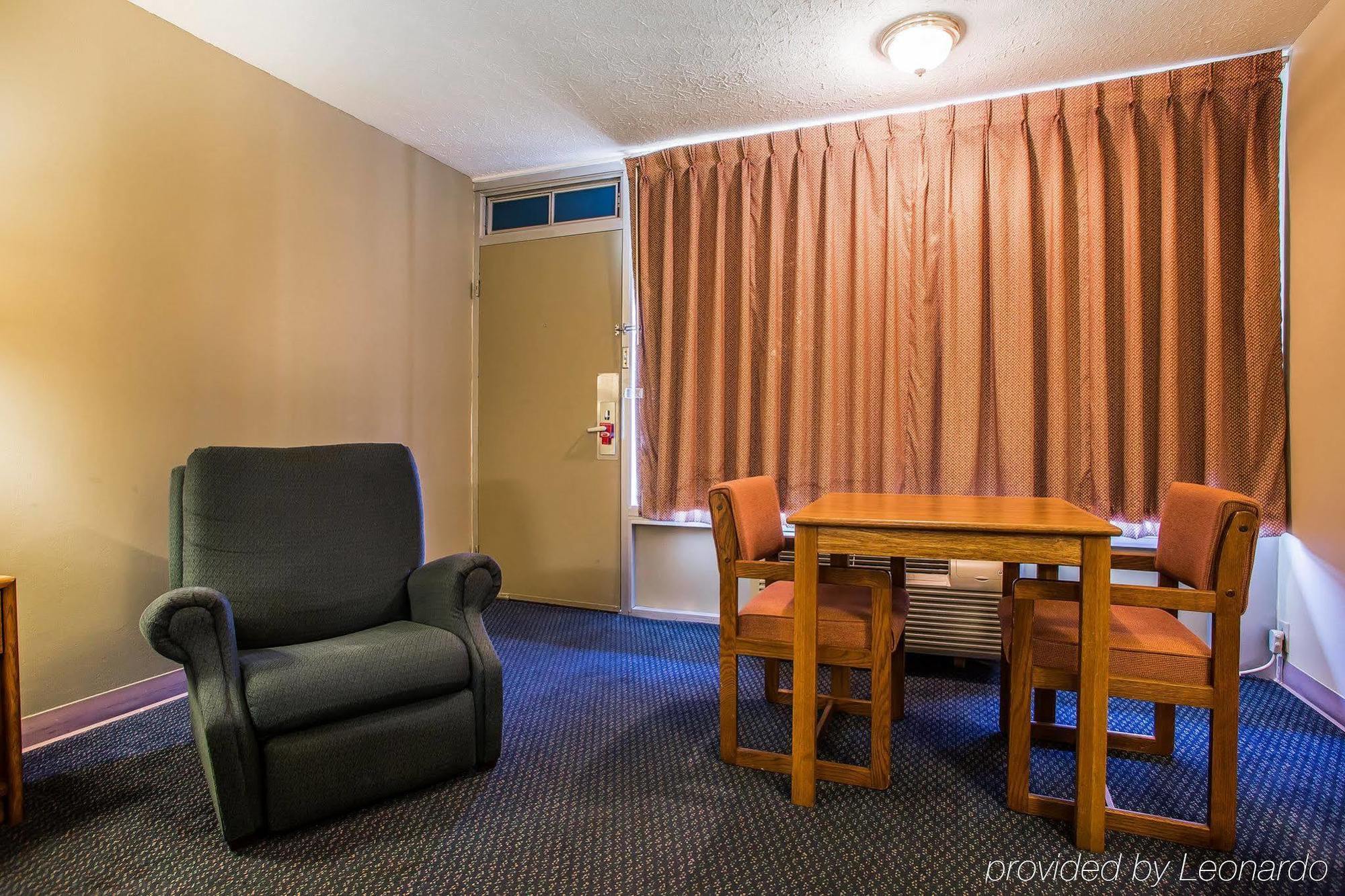 Econo Lodge Near Missouri University Of Science And Technology Rolla Esterno foto
