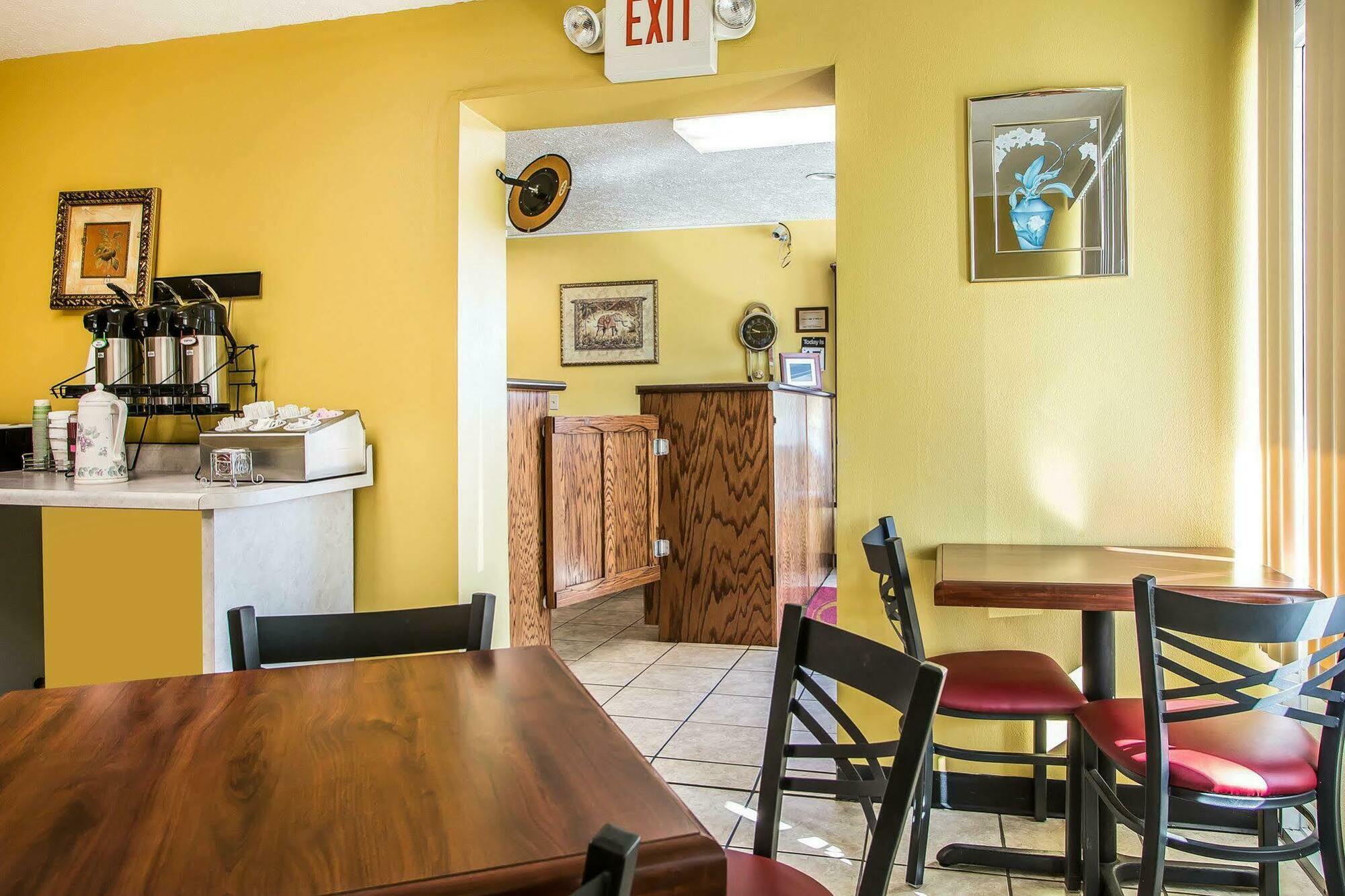 Econo Lodge Near Missouri University Of Science And Technology Rolla Esterno foto